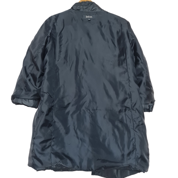 Size- L, Vintage Datum puffer jacket for women in dark grey for heavy winters. - Picture 9 of 16